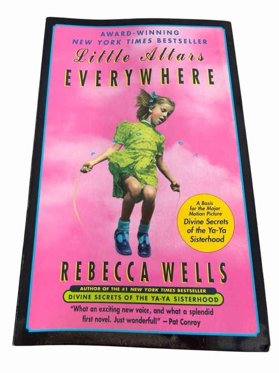 Harper Perennial Other - Book Softcover Vintage 1992 Copy of Little Altars Everywhere by Rebecca Wells